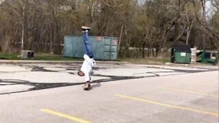 Médico impressiona com acrobacias num skate