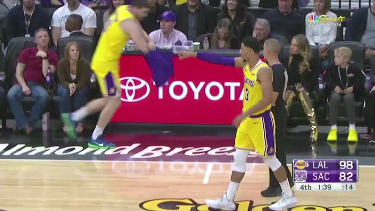 GOLDEN BOOTS Watching The Golden Team