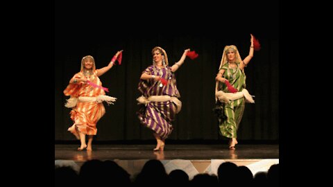 Folk dance evening in Tunisia😍💃💃🎻🥁🎹📸