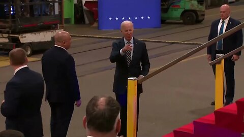 Joe Biden Once Again Gets Lost After Delivering Remarks, Asks For Directions From Secret Service