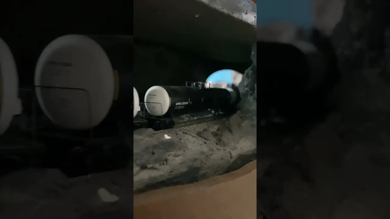 N scale Gevos in a tunnel
