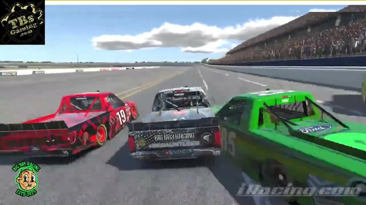 Took some damage 1st lap at Dega #iRacing