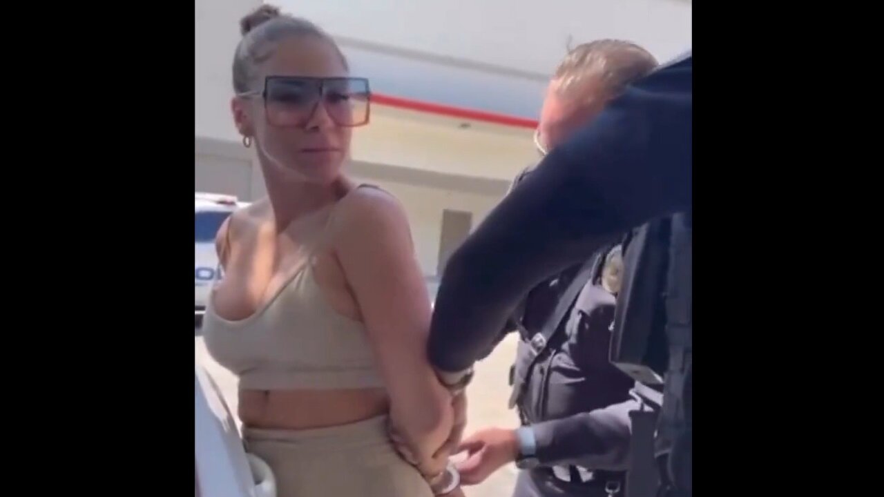 Pop Singer Sessi Gets Arrested In Miami For Driving With Fake Diplomatic License Plates