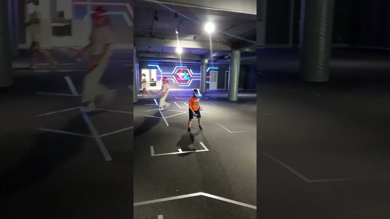 tiktok:unreal.md 🎮👾🕹️ #vr #vrclub #virtualreality #unrealvr #moldova #chisinau #vrarena 🖤 @unrealmd