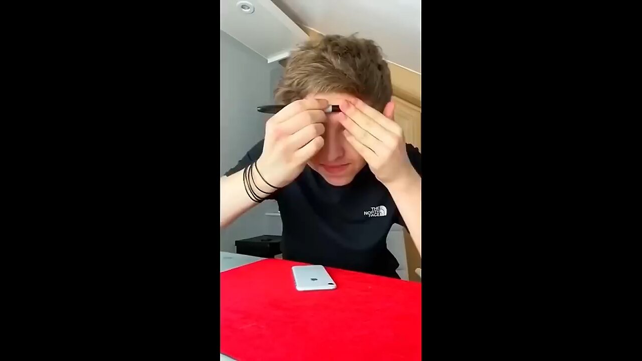 Magician Exposed His Magic Trick♥︎╣[-_-]╠♥︎