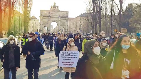 Demo München / Königsplatz am 06.03.22 - Teil 3