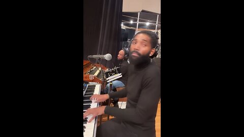 Dominique flowi￼ on keys - the battle is not yours 🎹🎵🔥🔥