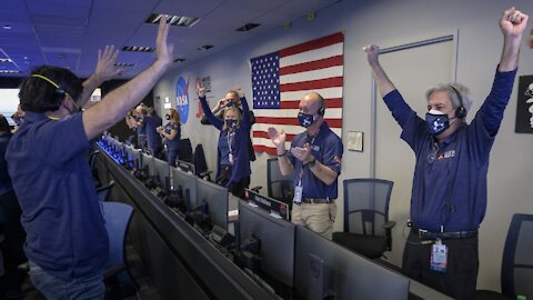 New Mars Rover Starts Search For Life After Terrifying Descent