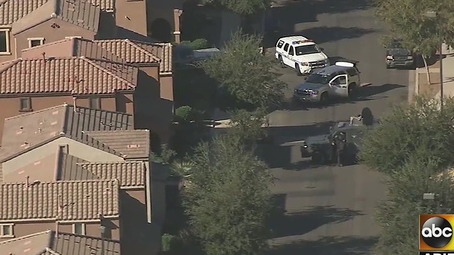 Police trying to make contact with robbery suspect in Gilbert
