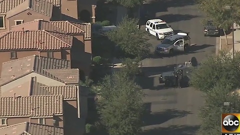 Police trying to make contact with robbery suspect in Gilbert