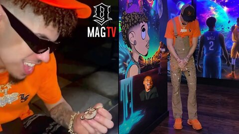 LaMelo Ball Gets Roc-A-Fella Mini Charm From Jay-Z For His 21st B-Day! 🎁