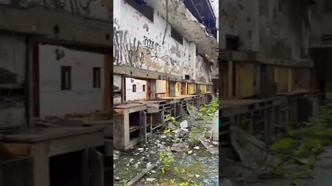 Abandoned post office in Gary Indiana￼