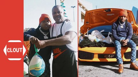 Jacquees Hands Out Turkeys Out Of His Lamborghini For Thanksgiving!