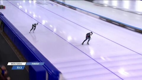 Stolz becomes youngest speedskating world champ