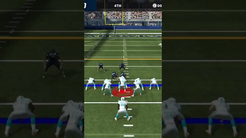 Tom Brady QB Kneel - Madden NFL 22 Mobile Football