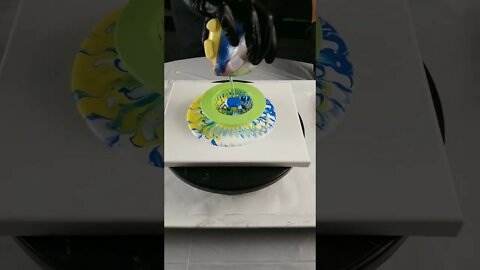 Pouring to the Gorillaz (Abstract Spin)