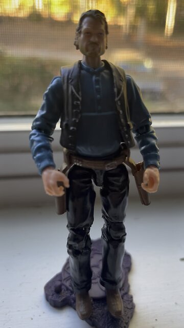 Clay says Leave Those Leaves Alone!