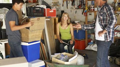Fedex and Ebay team up to help you sell your stuff