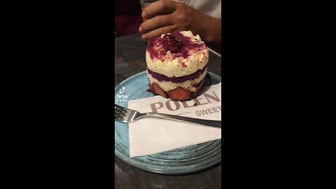 Cake 🎂 pick one ☝️ very delicious 🤤 🤙😎