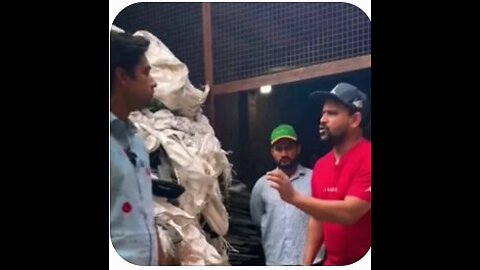 IPhone 15 ka jugad . "iPhone 15 का जुगाड़"
