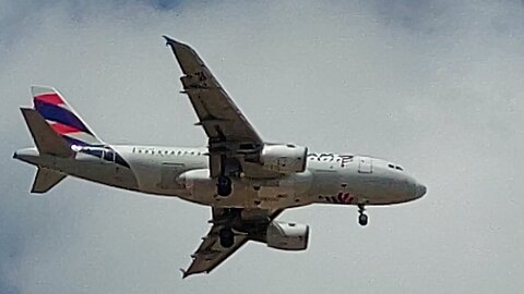 Airbus A329 PR-MYC coming from Recife to Fortaleza