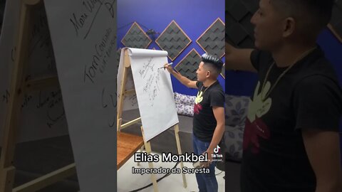 Recebemos para um bate-papo descontraído o Imperador das Serestas, @Elias Monkbel Oficial .