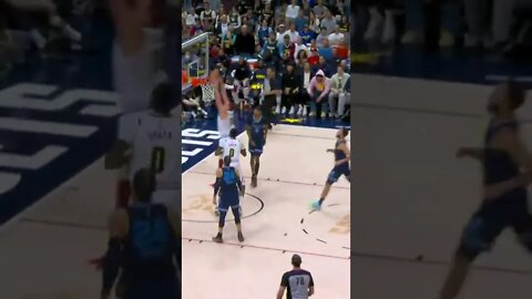 Bones & Jokic Get Flashy On The Break 🔥