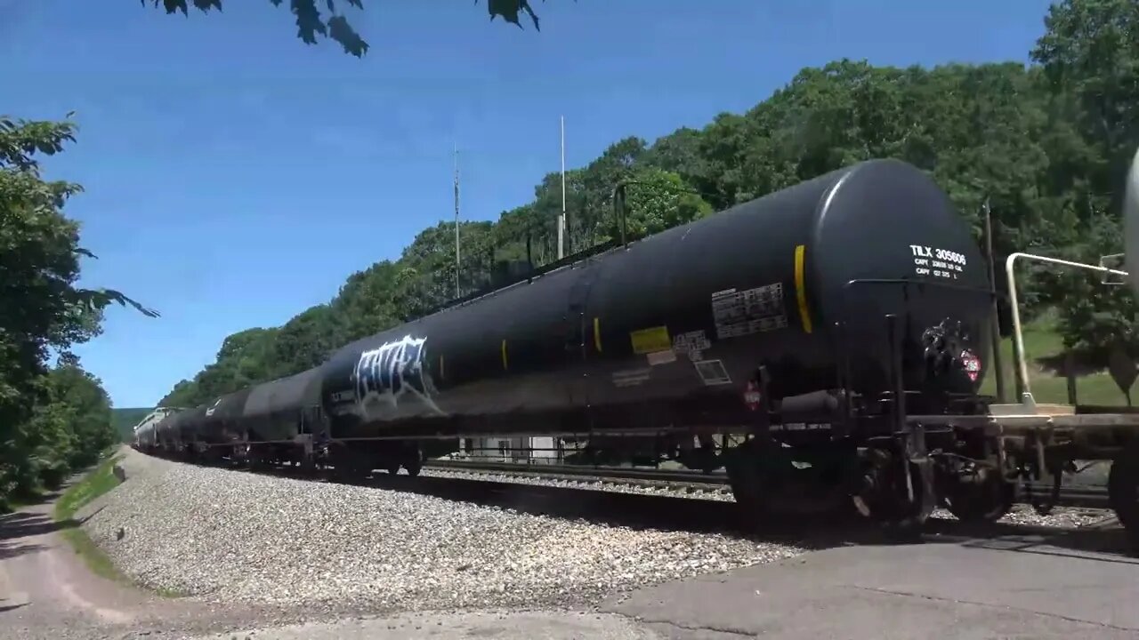 A mix down the grade at Philson