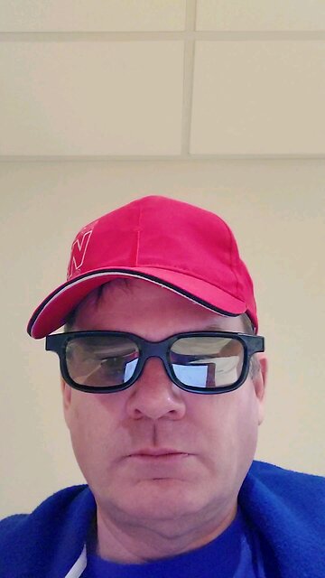 #TreyCarstairs goes #JokeyMcFlokey in a minute long comic video