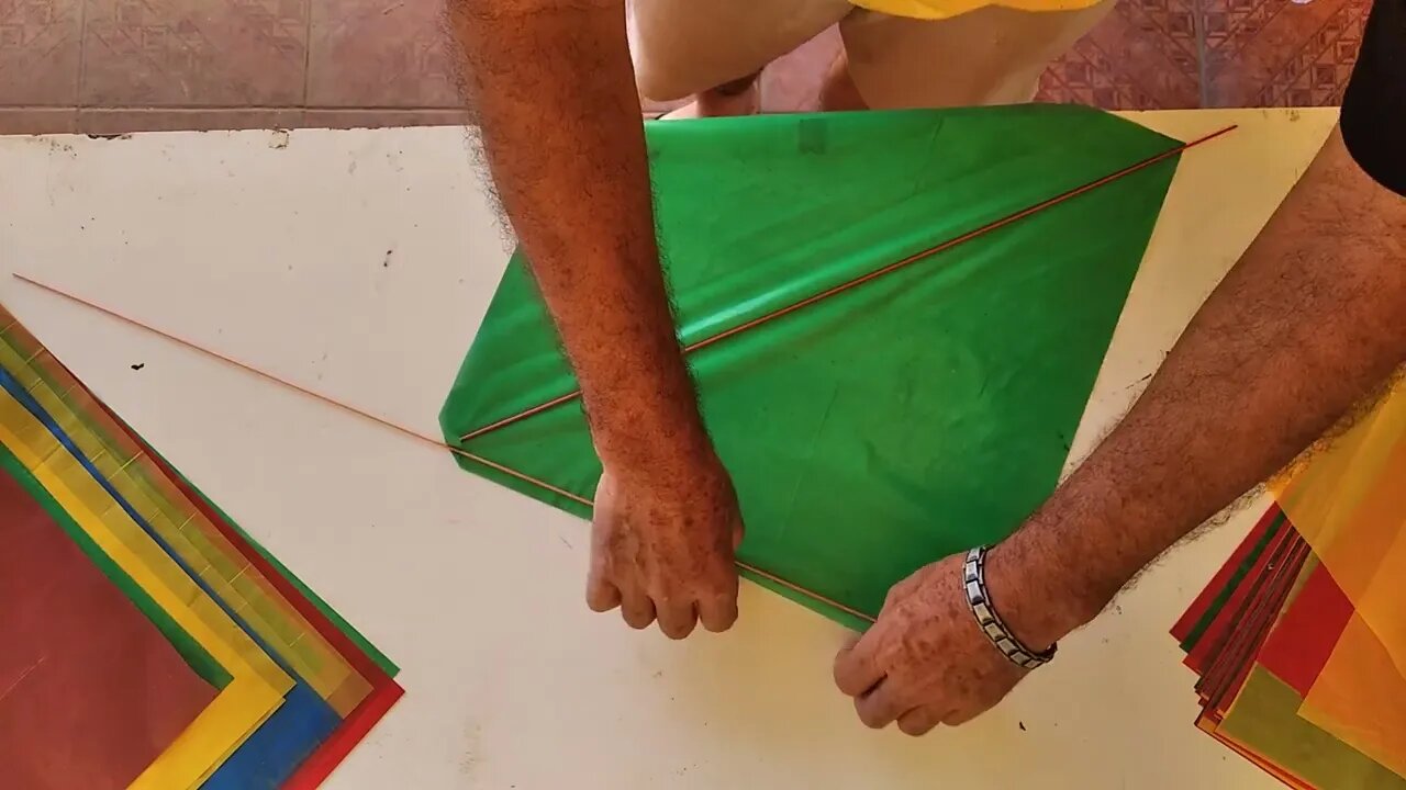 Fábricando Pipa Raia.