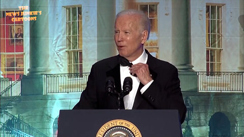 Biden's wardrobe malfunction at the WH Correspondents' Dinner.