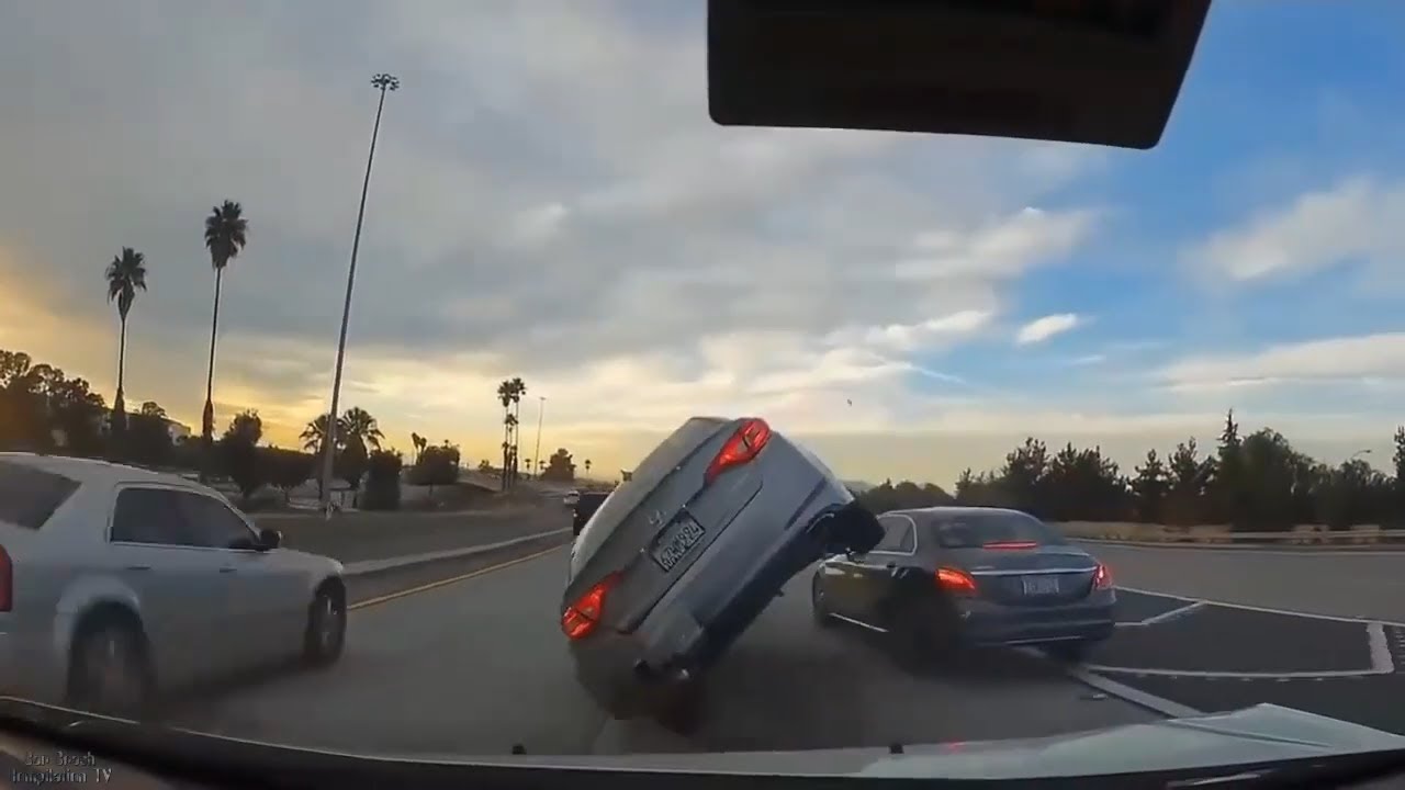 crazy auto crash compilation- dashcam crash