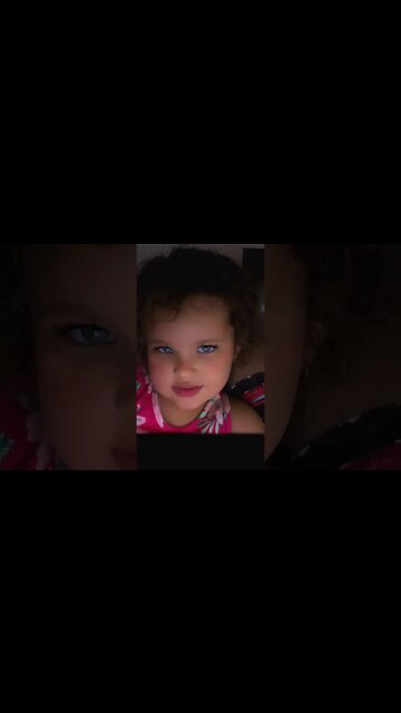 BRINCANDO COM O FILTRO DE MAQUIAGEM INFANTIL - PLAYING WITH THE CHILD MAKEUP FILTER MEMEL BRINCANDO