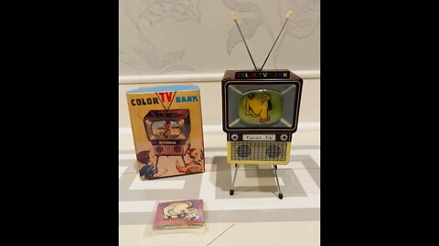Color TV Bank has the BEST Lenticular action of any Vintage Japanese Toy! 📺