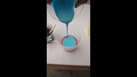 Paint pouring