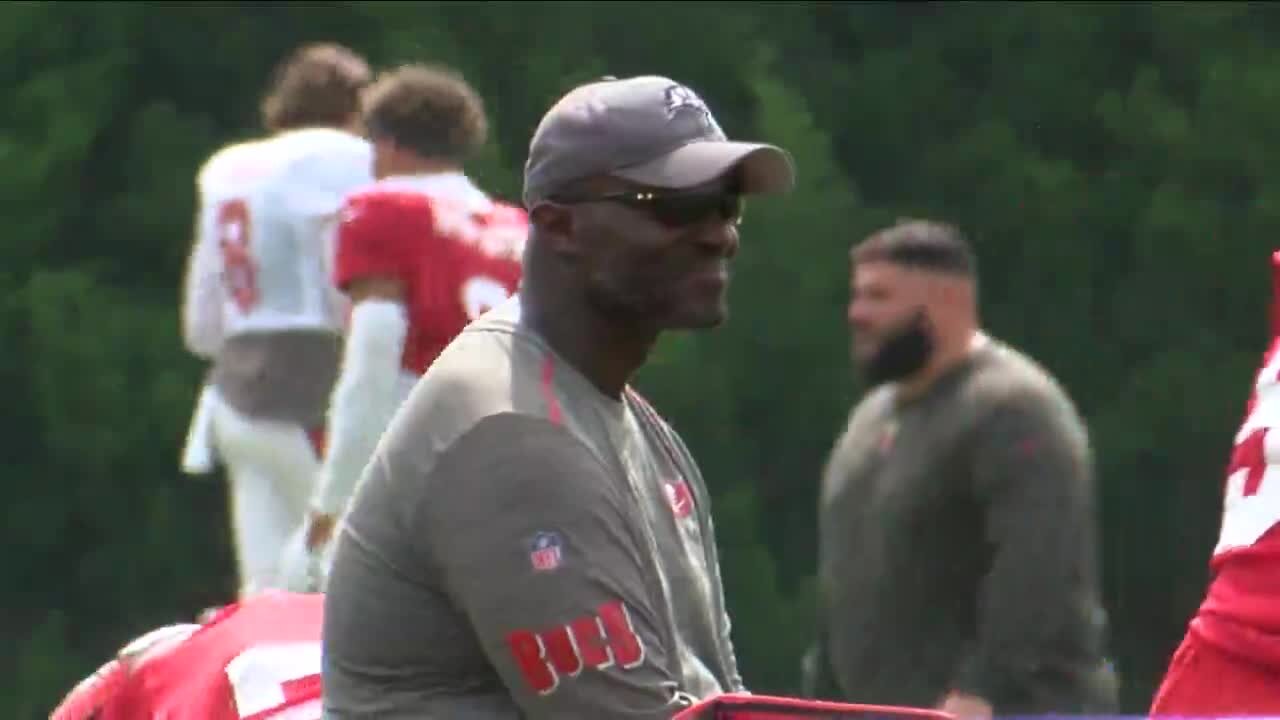 Buccaneers and head coach Todd Bowles begin voluntary offseason workout program