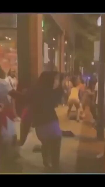 lol what am I watching ? who did this