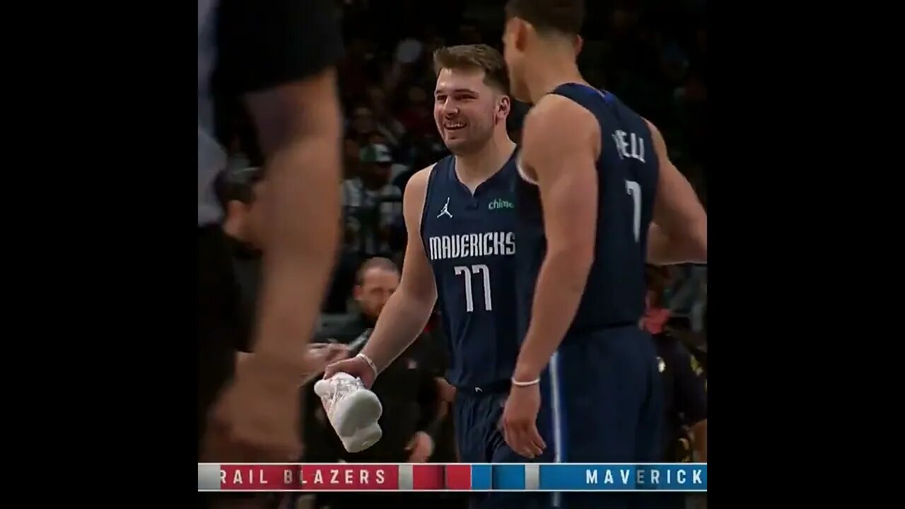 Luka euro-stepped out of his own shoe 😅