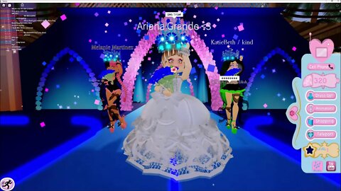 Sunset Island Tour - Beauty Pageant! - Royale High - Roblox Gameplay - Blox n Stuff