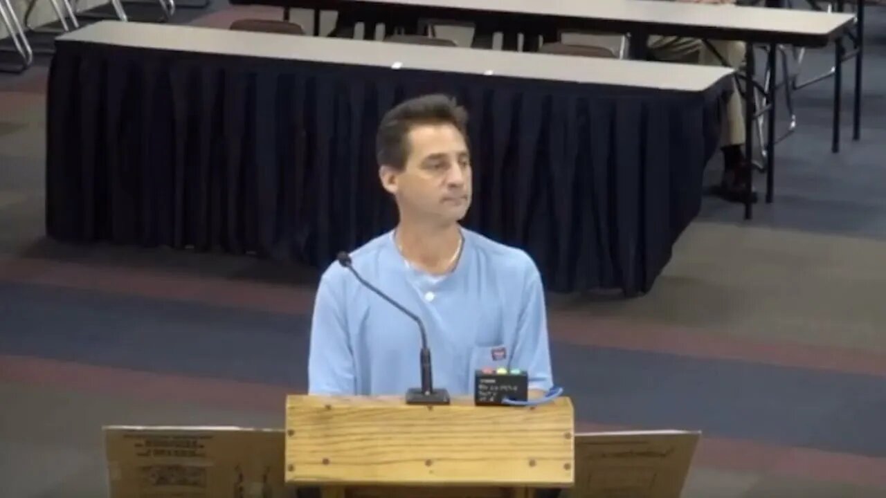 School Board SILENCES father who wants to read from books that are available to school children