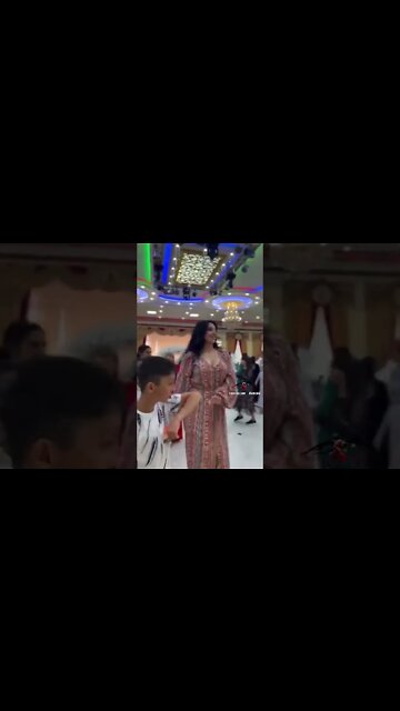 Танец просто кайф ! ДЕВУШКА танцует 2022