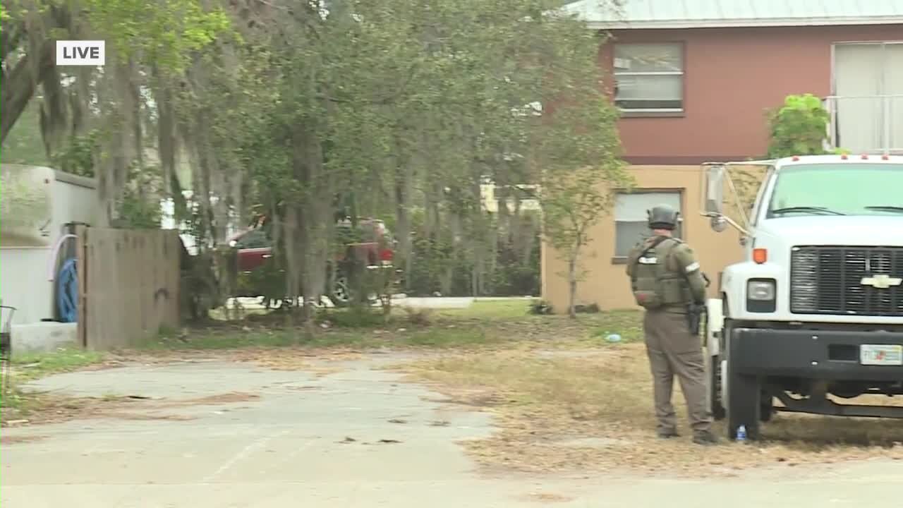 Police make movement at scene of barricaded subject