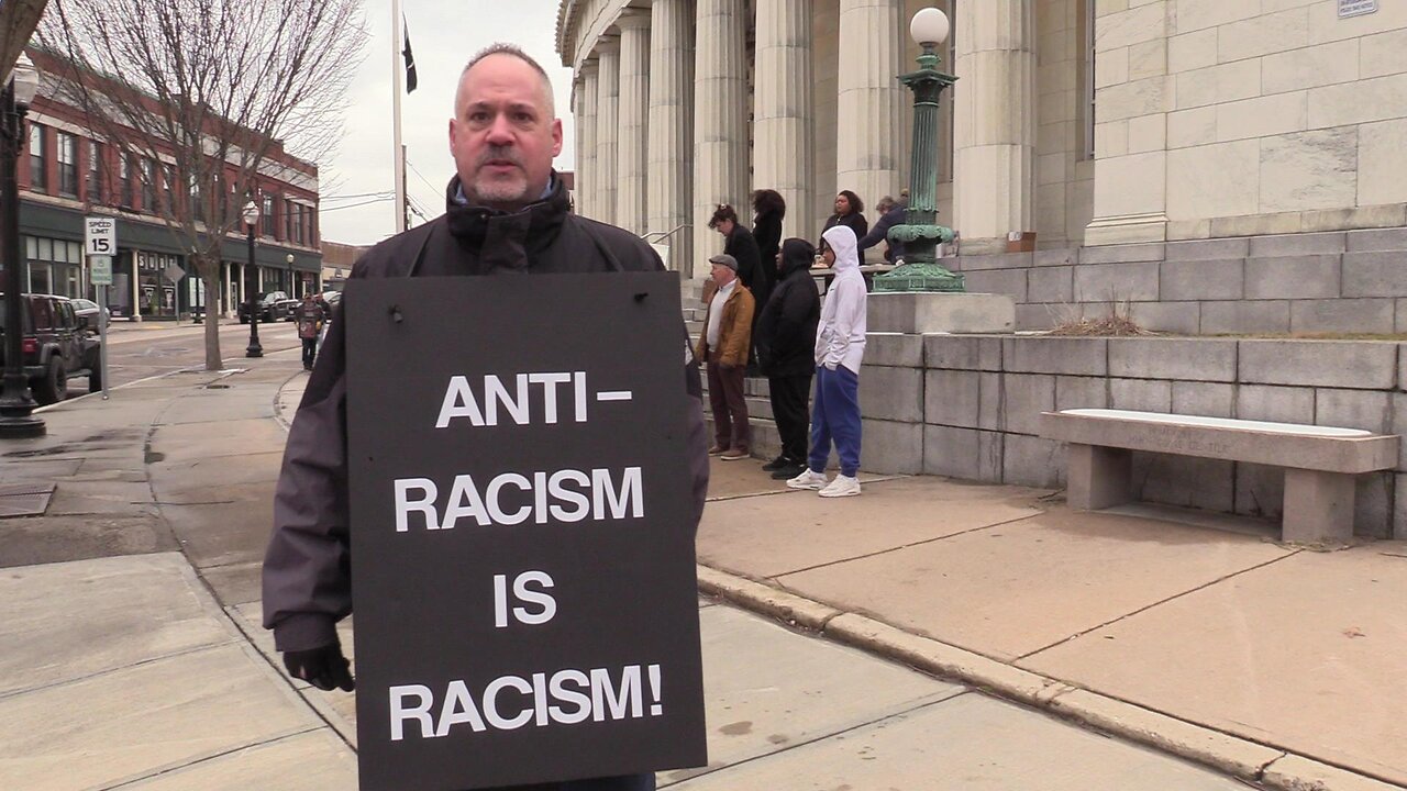 Bob Chiaradio Brings Public Awareness To False Claims Of Racism In Westerly, RI While ARC Brought Candy Apples