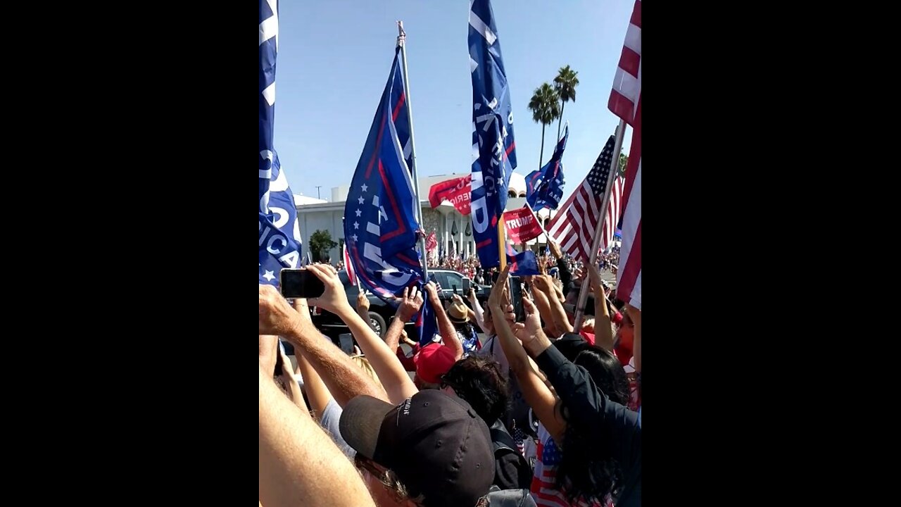GREAT MEMORY - Trump Drive-by Newport Beach, CA 2020