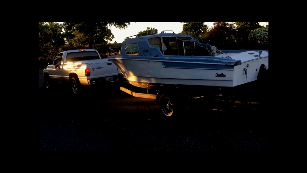 Boat Flipper Buys a Cool Vintage Seabreeze Boat