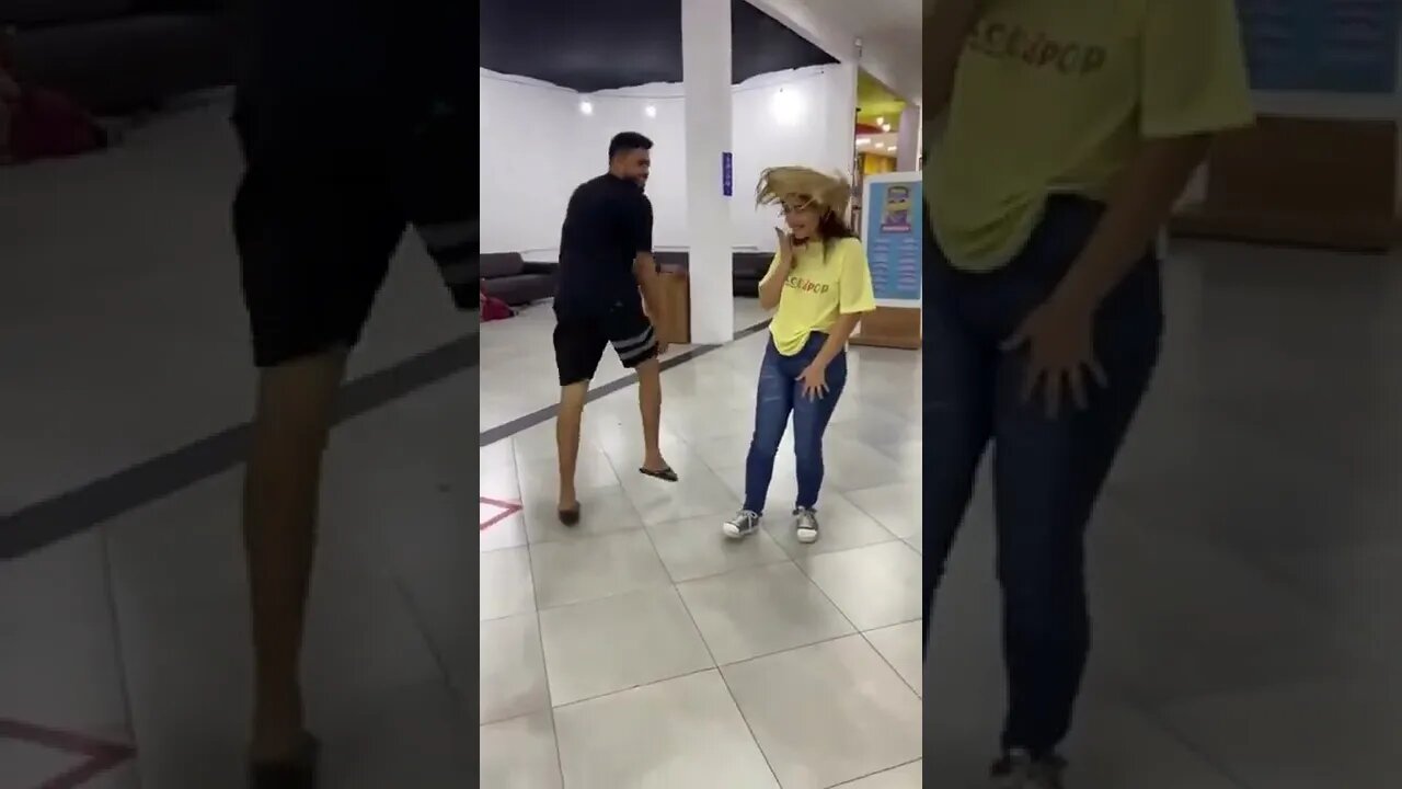 QUAL SERIA A SUA REACAO ? #meme #shorts