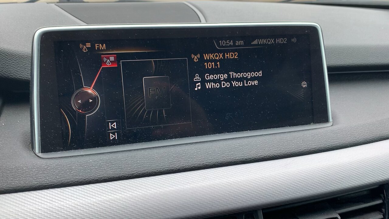 “Who Do You Love?” George Thorogood & The Destroyers, Grand Tour Chicago, February 15, 2023