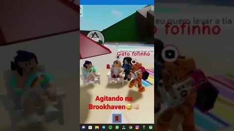 #roblox #shorts #garotamaveco #seinscrevanocanal #ativeosininho Agitando na Brookhaven😜