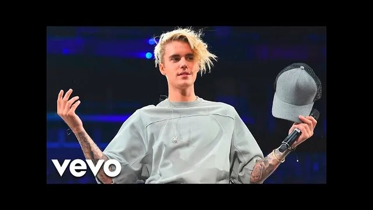 DJ Snake - Let Me Love You ft. Justin Bieber