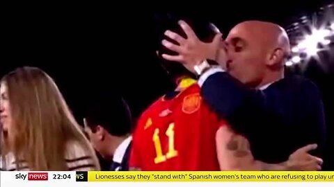 Spain: World Cup winners refuse to play until FA boss who kissed player quits